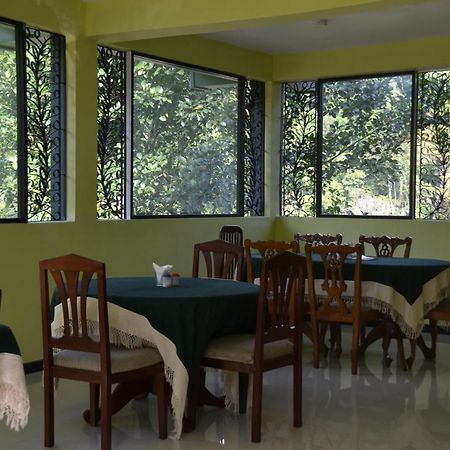 Green Woods Guest Kandy Luaran gambar