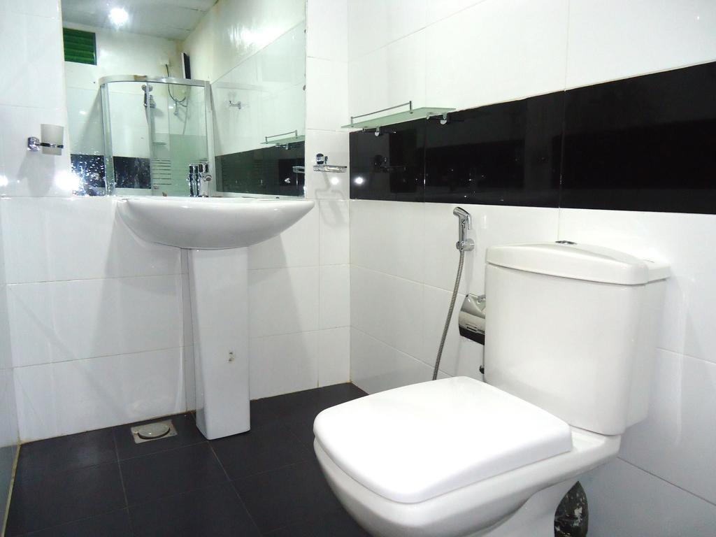 Green Woods Guest Kandy Bilik gambar
